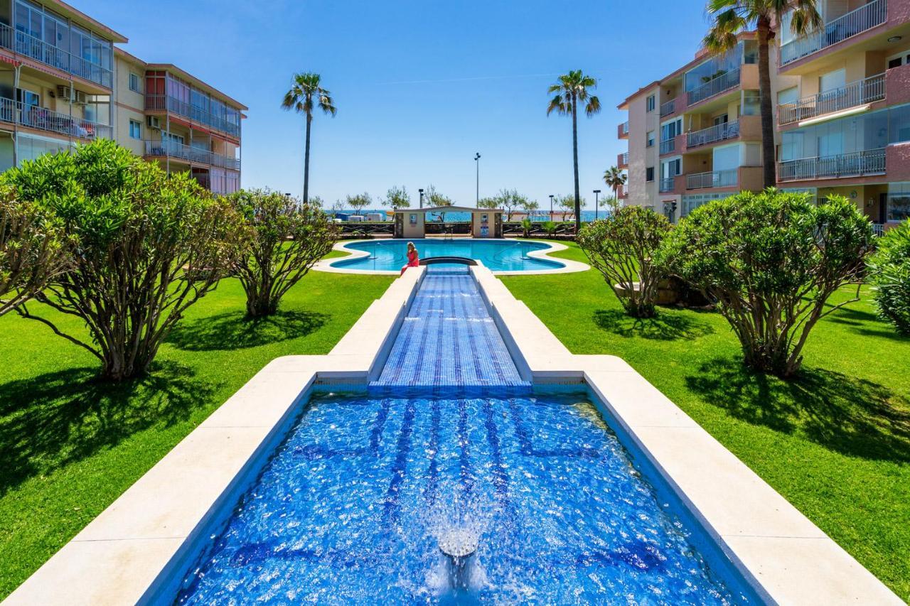 Beachfront Seaview Apartment In Los Boliches By Costarentals - Ref 141 Fuengirola Exteriör bild