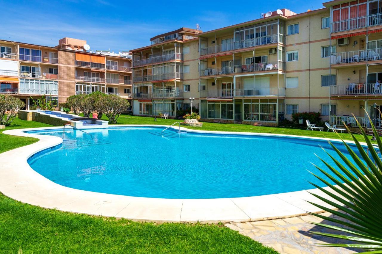 Beachfront Seaview Apartment In Los Boliches By Costarentals - Ref 141 Fuengirola Exteriör bild